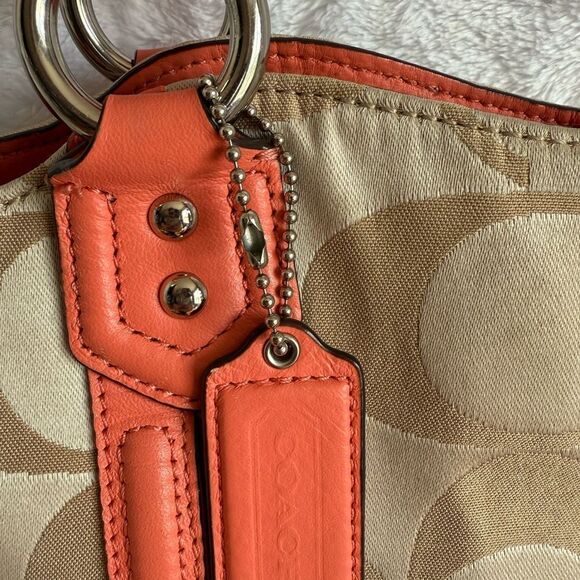 Coach Signature Belle Carryall - Picture 3 of 10